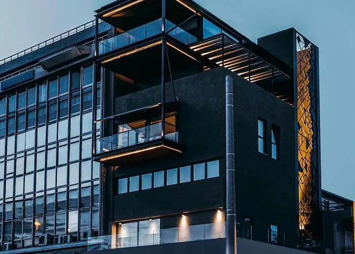 Earth Boutique Apartments Next To Stavros Niarchos