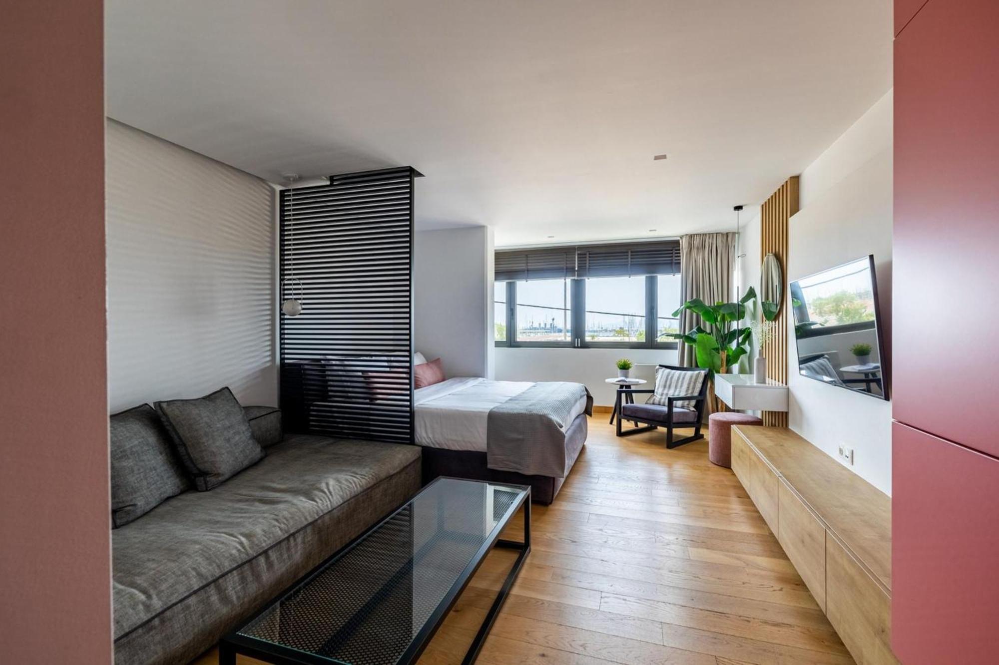 Earth Boutique Next To Stavros Niarchos Appartement *